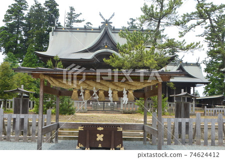 Temporary worship place of Aso Shrine, Ichinomiya (back) (3083-1 Miyaji, Ichinomiyamachi, Aso City, Kumamoto Prefecture) Temporary worship place of Aso Shrine, Ichinomiya (back) (3083-1 Miyaji, Ichinomiyamachi, Aso City, Kumamoto Prefecture) 74624412