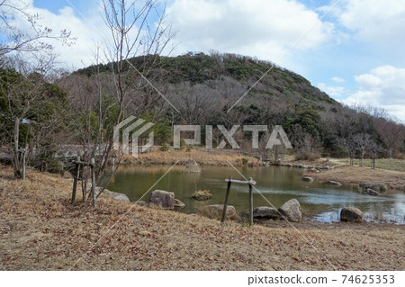 Mount Kabuto in winter Mount Kabuto in winter 74625353