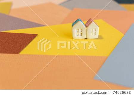 Small house and wallpaper sample Small house and wallpaper sample 74626688
