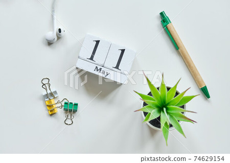 11 eleventh day May Month Calendar Concept on Wooden Blocks. 11 eleventh day May Month Calendar Concept on Wooden Blocks. 74629154