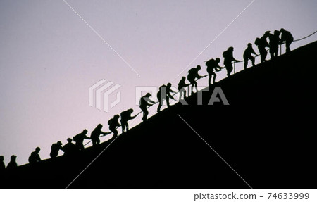 Uluru Uluru 74633999