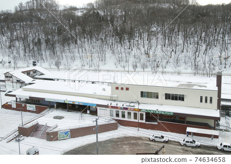 Full view of Abashiri Station JR Abashiri Station Sekihoku Main Line Semmo Main Line Full view of Abashiri Station JR Abashiri Station Sekihoku Main Line Semmo Main Line 74634658