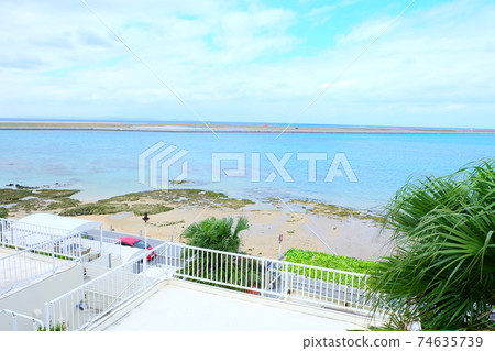 Blue sky and sea 74635739