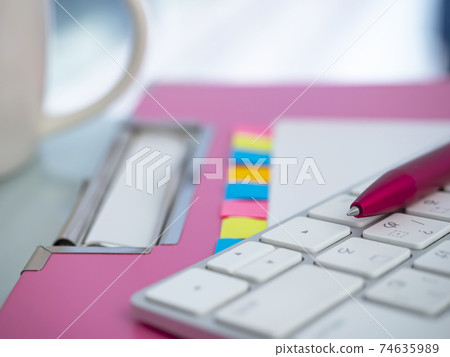 企業形象,黏合劑,文件,個人計算機,婦女 企業形象,黏合劑,文件,個人計算機,婦女 74635989