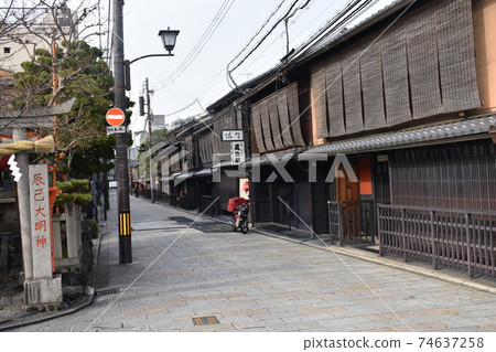 Gion Shirakawa Gion Shirakawa 74637258