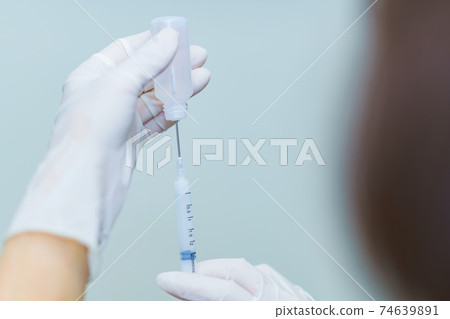 Vaccine development [Medical image of corona sickness] 74639891