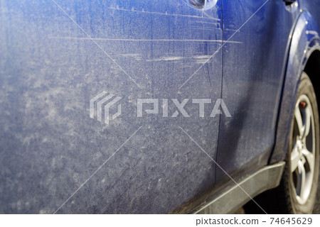 [Car] Fender scratches 74645629