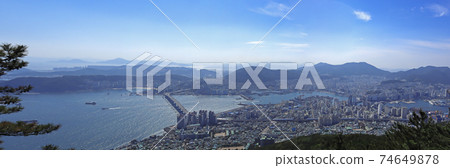 影島島釜山南港的全景照片 74649878