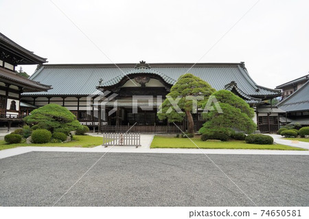 It is a temple opened by Nichiren saints during the Kamakura period and is the head temple of the Nichiren sect. (Kuonji Temple, Minobu) It is a temple opened by Nichiren saints during the Kamakura period and is the head temple of the Nichiren sect. (Kuonji Temple, Minobu) 74650581