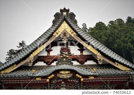 It is a temple opened by Nichiren saints during the Kamakura period and is the head temple of the Nichiren sect. (Kuonji Temple, Minobu) 74650612