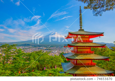 五層寶塔:富士山就在您眼前,您將在下面看到這座城市 五層寶塔:富士山就在您眼前,您將在下面看到這座城市 74653870