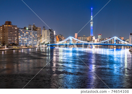 《東京》 S田川天空樹和清須橋的夜景 74654108