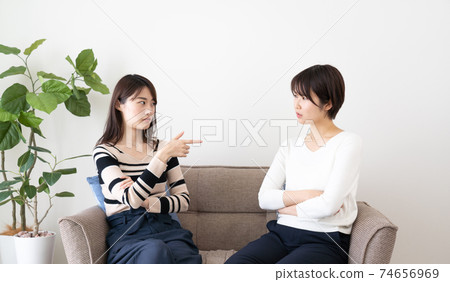 女朋友打架 女朋友打架 74656969