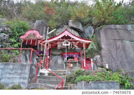 [Wolong Inari Shrine] Tama, Tamano City, Okayama Prefecture 74659878
