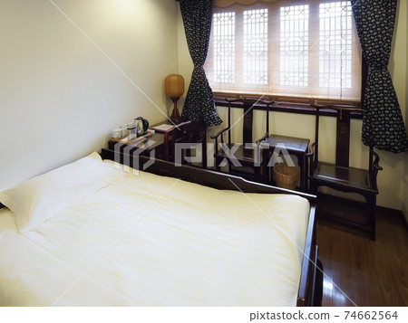 Hotel guest room in Huangshan, China (Tunxi) / a room in Tunxi, Anhui, China 74662564