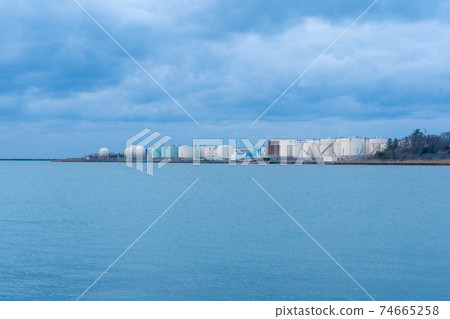 [Kanazawa City, Ishikawa Prefecture] Taken from "Oil Base" Kanazawa Port Cruise Terminal 74665258