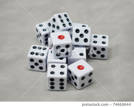 Dice (side-by-side version) Dice (side-by-side version) 74668644