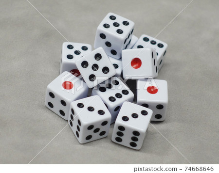 Dice (side-by-side version) 74668646