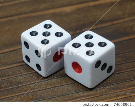 Dice (doublet version) 74668901