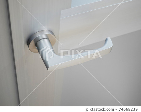 門把手(槓桿式鋁門/無鑰匙) 門把手(槓桿式鋁門/無鑰匙) 74669239