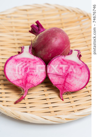 Red turnip 74676746