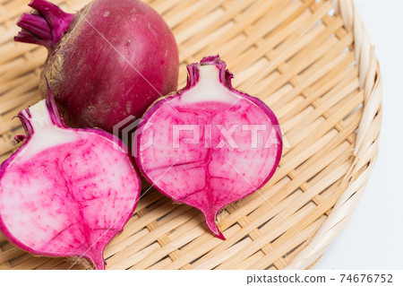 Red turnip Red turnip 74676752