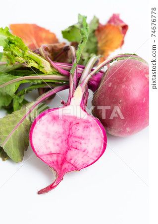 Red turnip 74676778