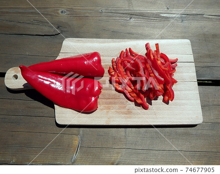 Red sweet pepper, 74677905
