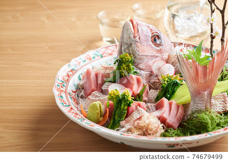 The appearance of the sea bream 74679499