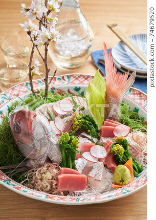 The appearance of the sea bream 74679520