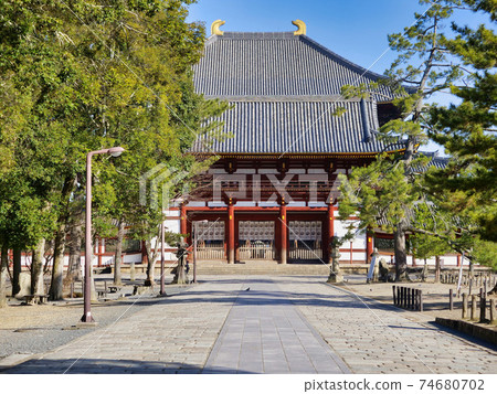 Central gate of the Great Buddha Hall at Todaiji Temple 74680702