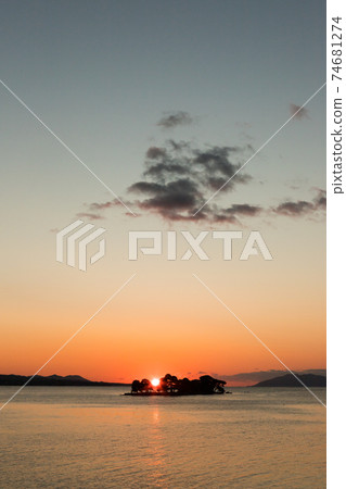 100 Best Sunsets in Japan: Sunset at Lake Shinji, Matsue City, Shimane Prefecture 74681274