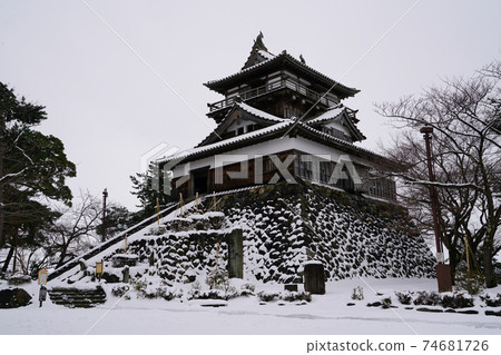 丸岡城勝嘉城國家重要文化財產雪景 丸岡城勝嘉城國家重要文化財產雪景 74681726