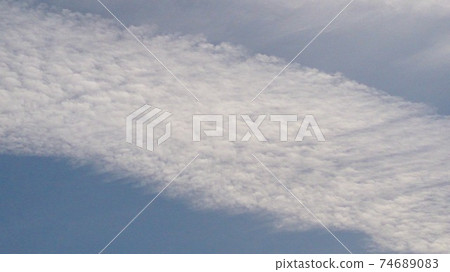 Clouds like the scales of a dragon 74689083