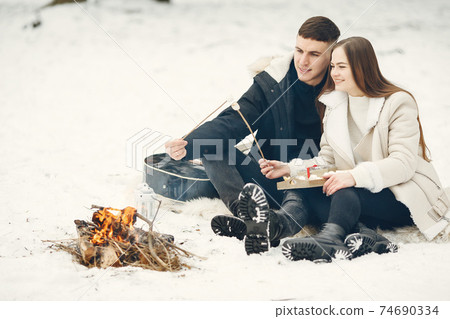 Winter snow couple love story 74690334