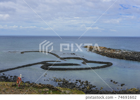 Shuangxin Shihu, Qimei Township, Penghu County, Taiwan Shuangxin Shihu, Qimei Township, Penghu County, Taiwan 74691602