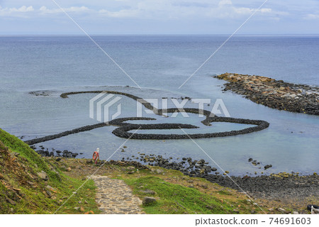 Shuangxin Shihu, Qimei Township, Penghu County, Taiwan Shuangxin Shihu, Qimei Township, Penghu County, Taiwan 74691603