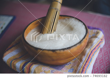 Okinawan specialty "Bukubuku tea", a tea that is drunk in Okinawa 74693182