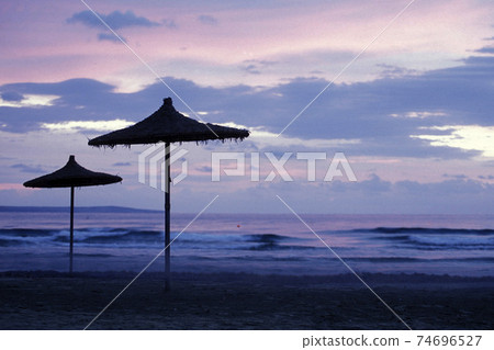 CYPRUS LARNAKA BEACH 74696527