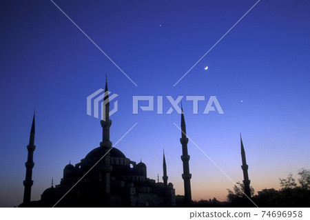 TURKEY ISTANBUL BLUE MOSQUE 74696958