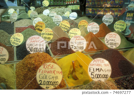 TURKEY ISTANBUL OLD SOUQ KAPALI CARSI MARKET TURKEY ISTANBUL OLD SOUQ KAPALI CARSI MARKET 74697277