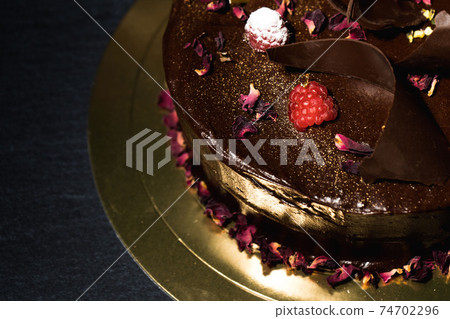 別緻而時尚的巧克力蛋糕1 74702296