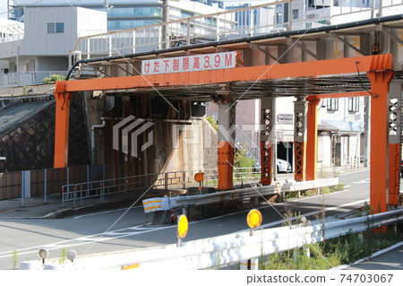 防護鋼(高度限制桿) 防護鋼(高度限制桿) 74703067