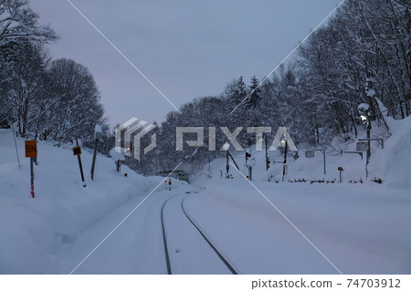 Hokkaido Wassamu Shiokari station yard and train 74703912