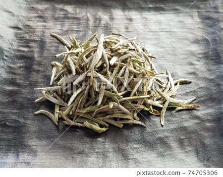 Chinese white tea Chinese white tea 74705306
