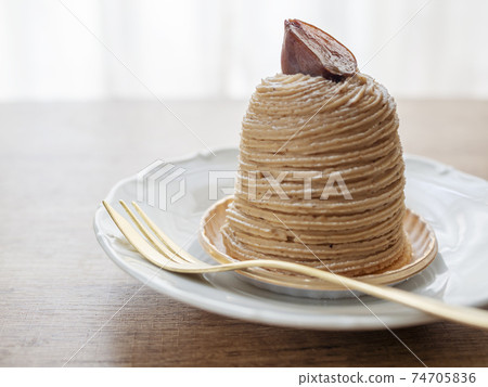 勃朗峰蛋糕 勃朗峰蛋糕 74705836