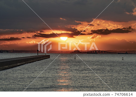 Asahi seen from Higashi Ogishima East Park [Kawasaki City, Kanagawa Prefecture] 74706614