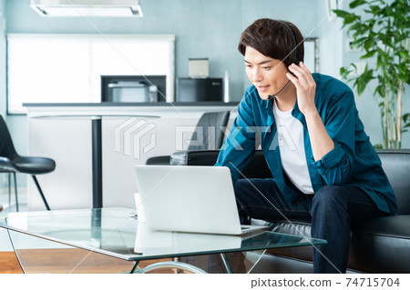 男士生活遠程辦公遠程辦公生活方式 74715704