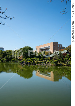 Scenery of Kiyosumi Garden and blue sky 74716288