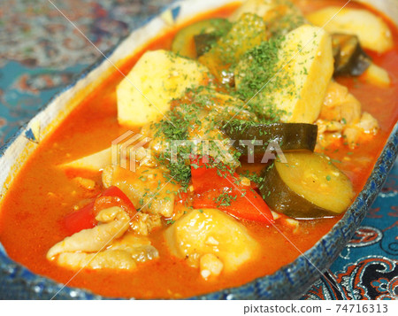 Broiled Tomato and Chicken Broiled Tomato and Chicken 74716313
